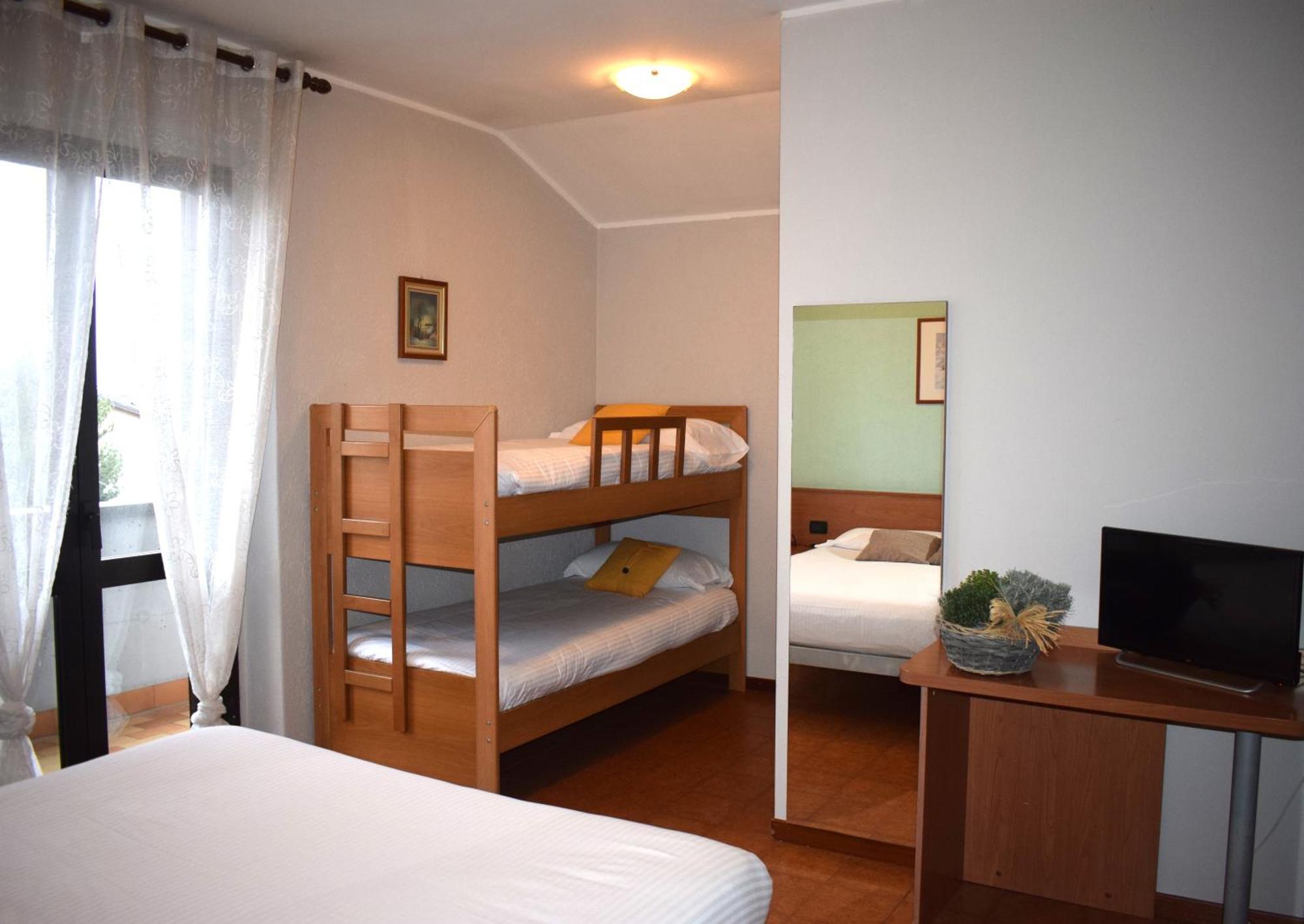 Albergo Canella Fuipiano Valle Imagna Exteriör bild