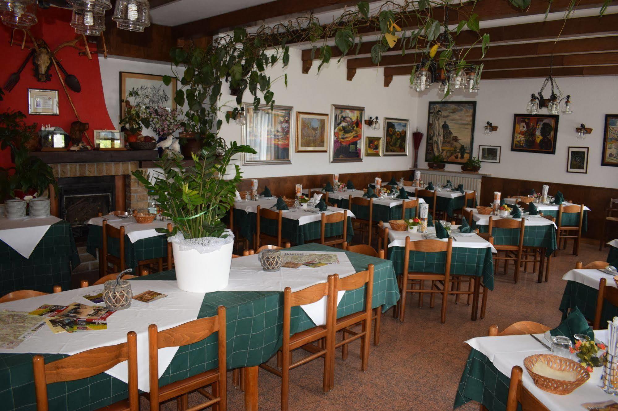 Albergo Canella Fuipiano Valle Imagna Exteriör bild
