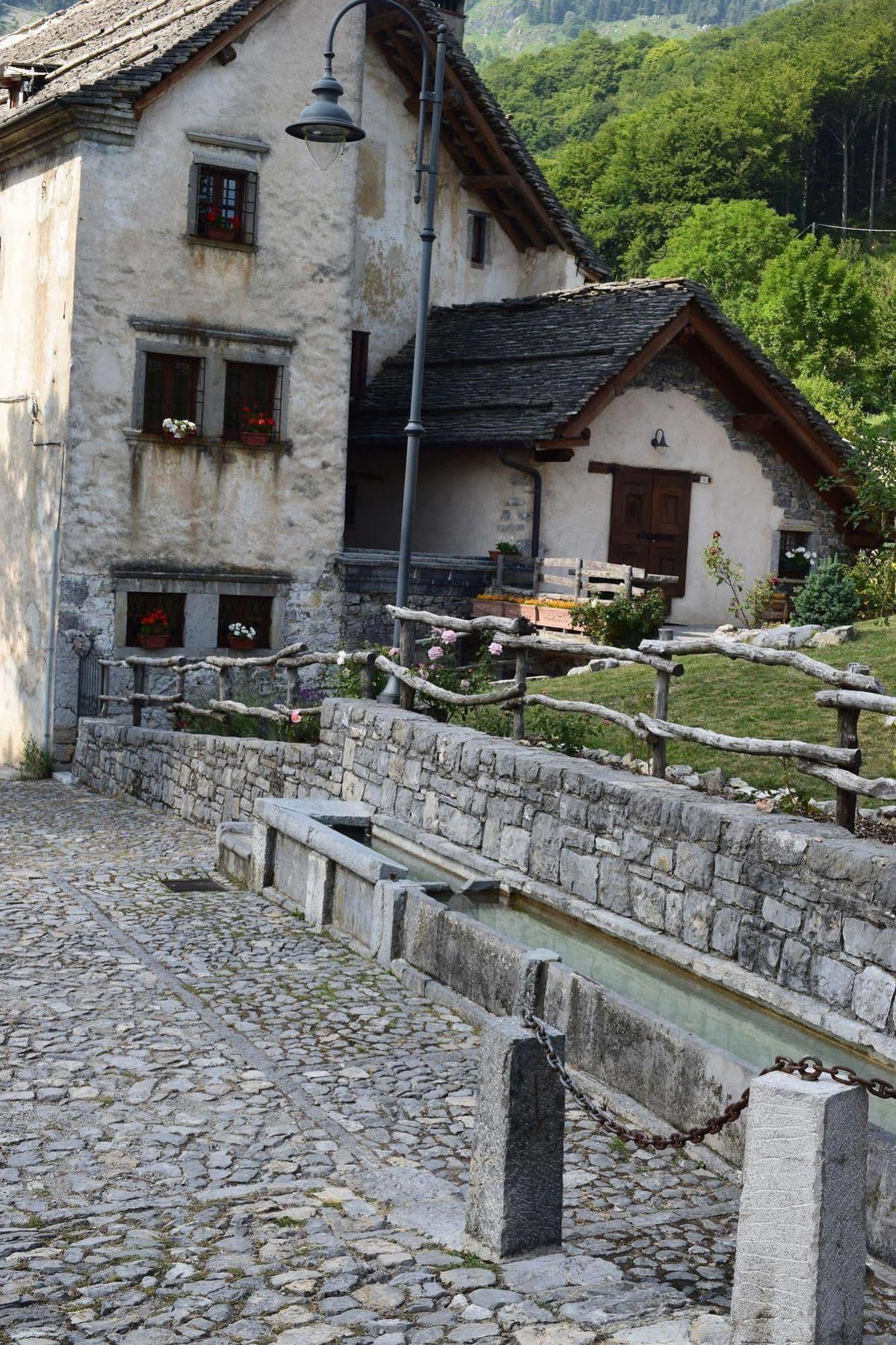 Albergo Canella Fuipiano Valle Imagna Exteriör bild